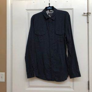 Men’s long sleeve shirt